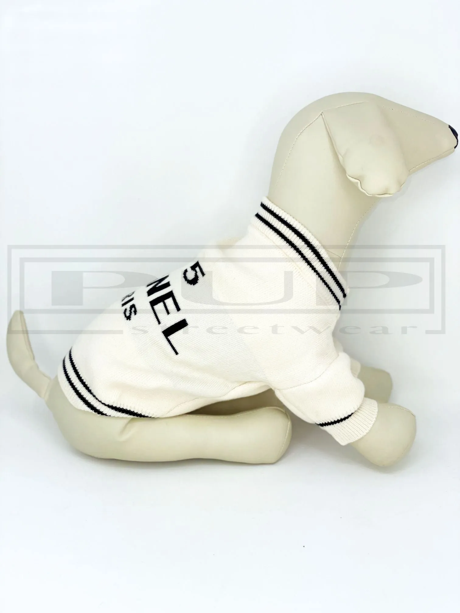 Chewnel No 5 Sweater