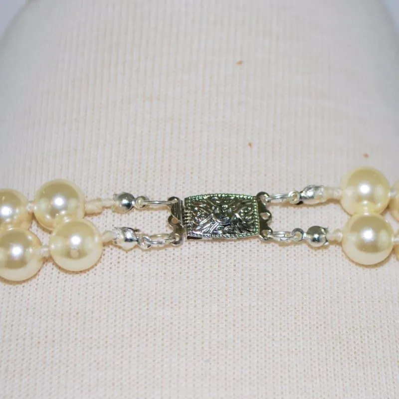 Double Strands Elegant Cream Color Shell Beaded Necklace